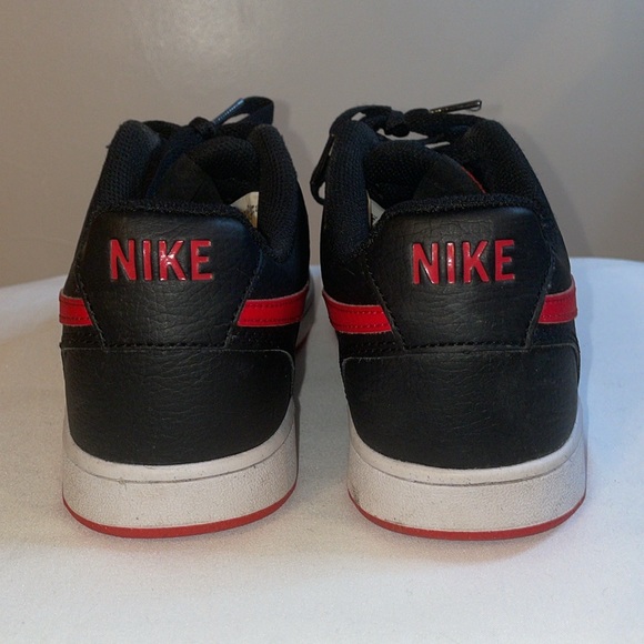 Nike Courtvision low “Bred” size 8.5 - Picture 3 of 10